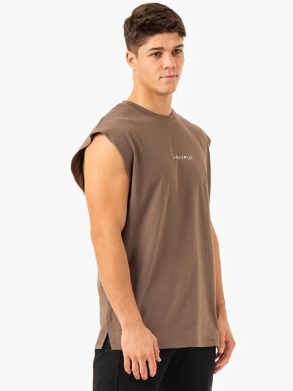 Pursuit Wide Cut Tank - Taupe