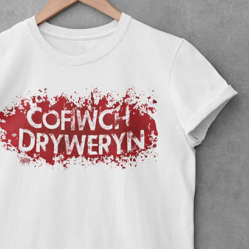 BARGAIN BASEMENT - Cofiwch Dryweryn - Women's Welsh T-Shirt