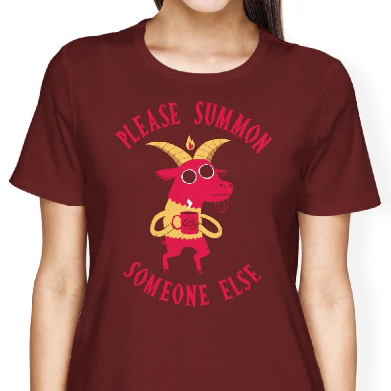 Women's T-Shirt / Maroon / S